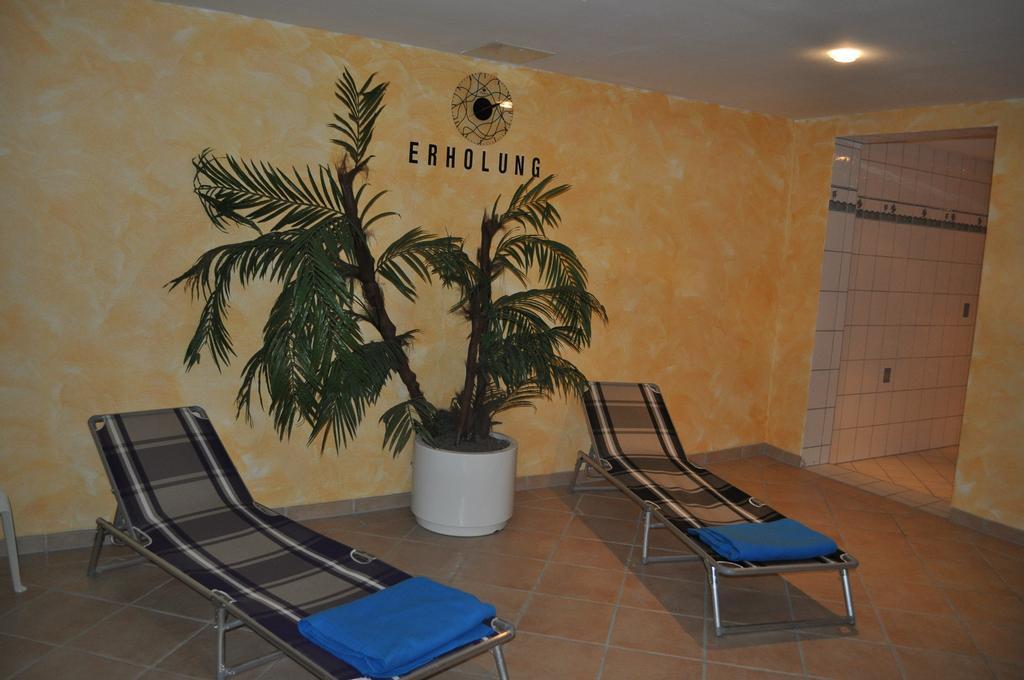 Trip Inn Hotel Frankfurt Airport Russelsheim Bagian luar foto