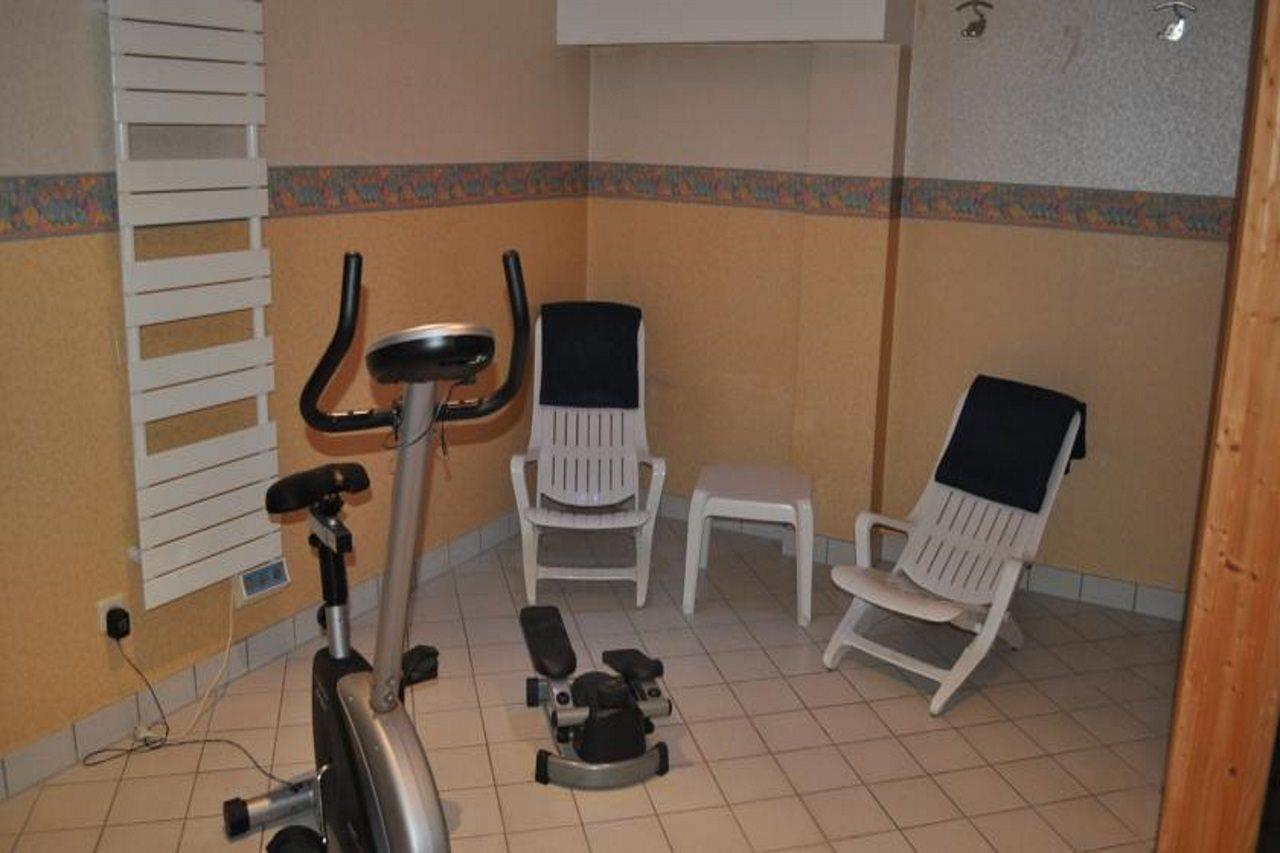 Trip Inn Hotel Frankfurt Airport Russelsheim Bagian luar foto